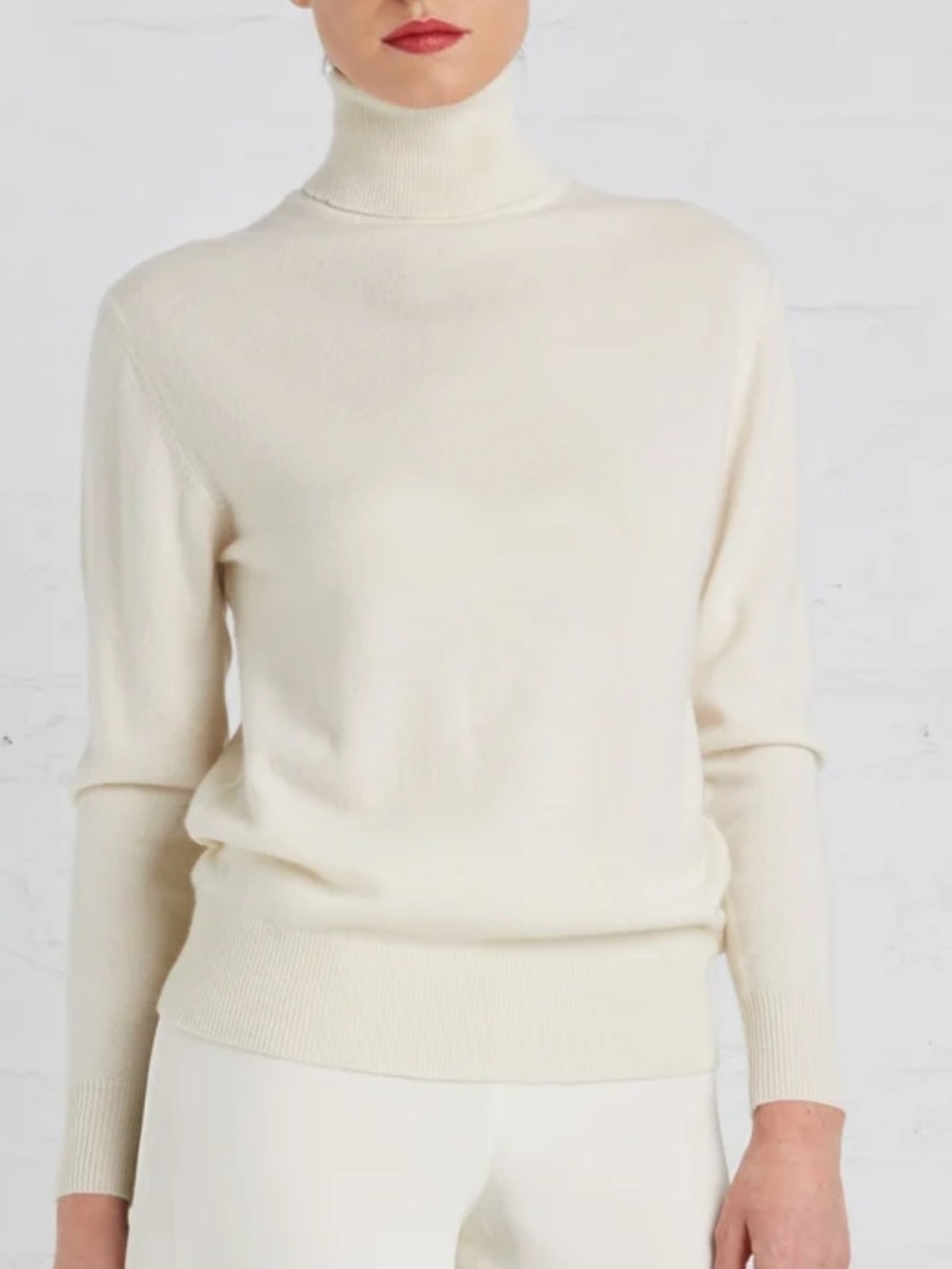 Theory Cashmere Cream Turtleneck Sweater